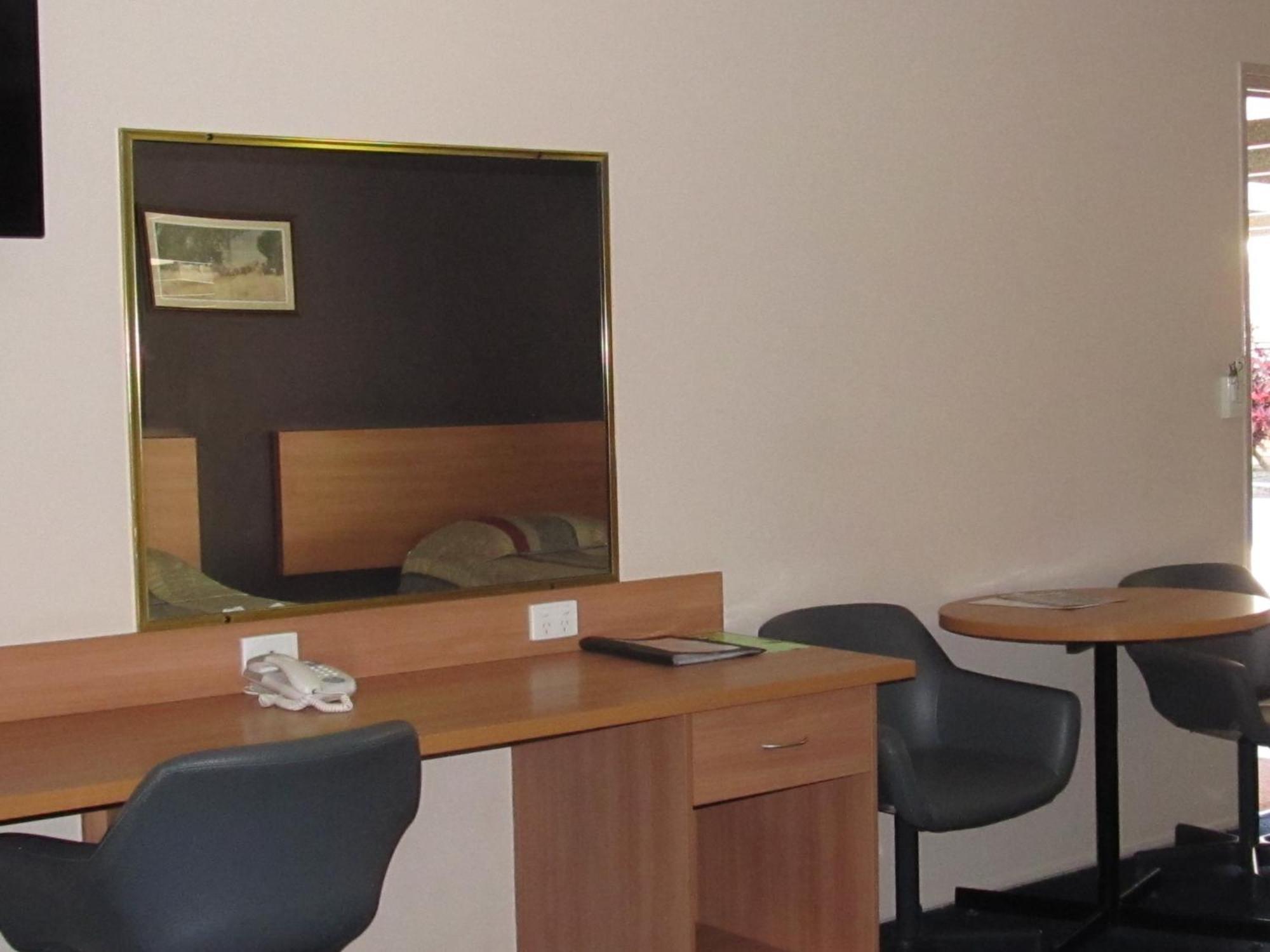 Sunpalms Motel 록햄프턴 객실 사진